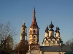 Достопримечательности Суздаля: Лазаревская и Антипиевская церкви