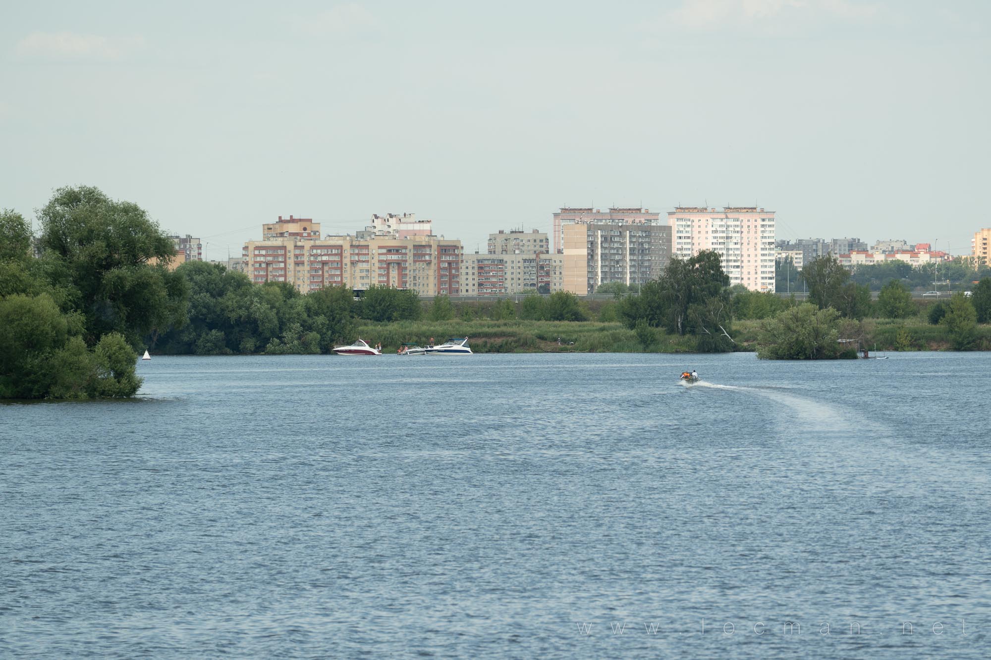 Город Жуковский, вид с Москвы реки Город Жуковский, вид с Москвы реки