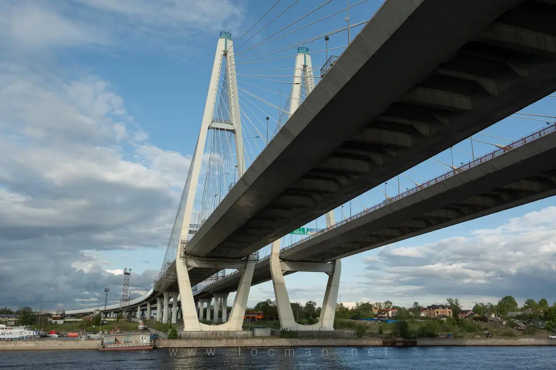 Вантовый мост в Санкт-Петербурге